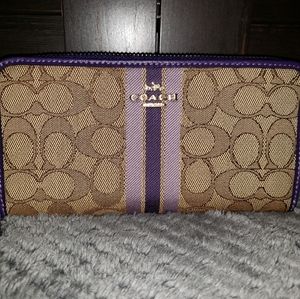 Coach Accordion Zip Wallet Jacquard Stripe